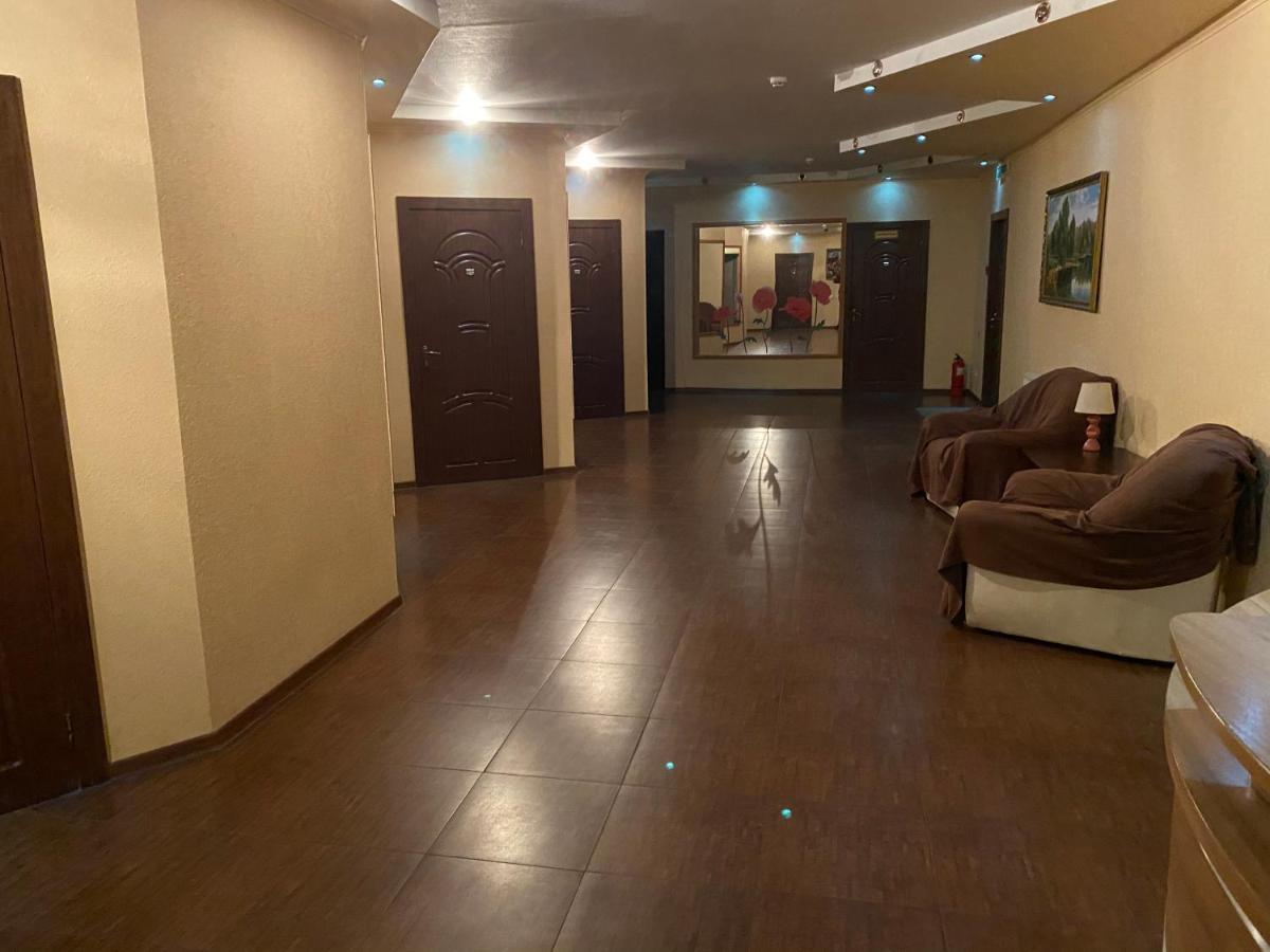 Гостинний Маєток Hotel Myla Bagian luar foto